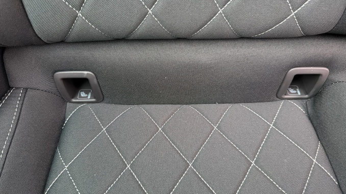 Skoda Karoq 1.5 TSI Sportline Edition 5dr Petrol Estate - Image 35